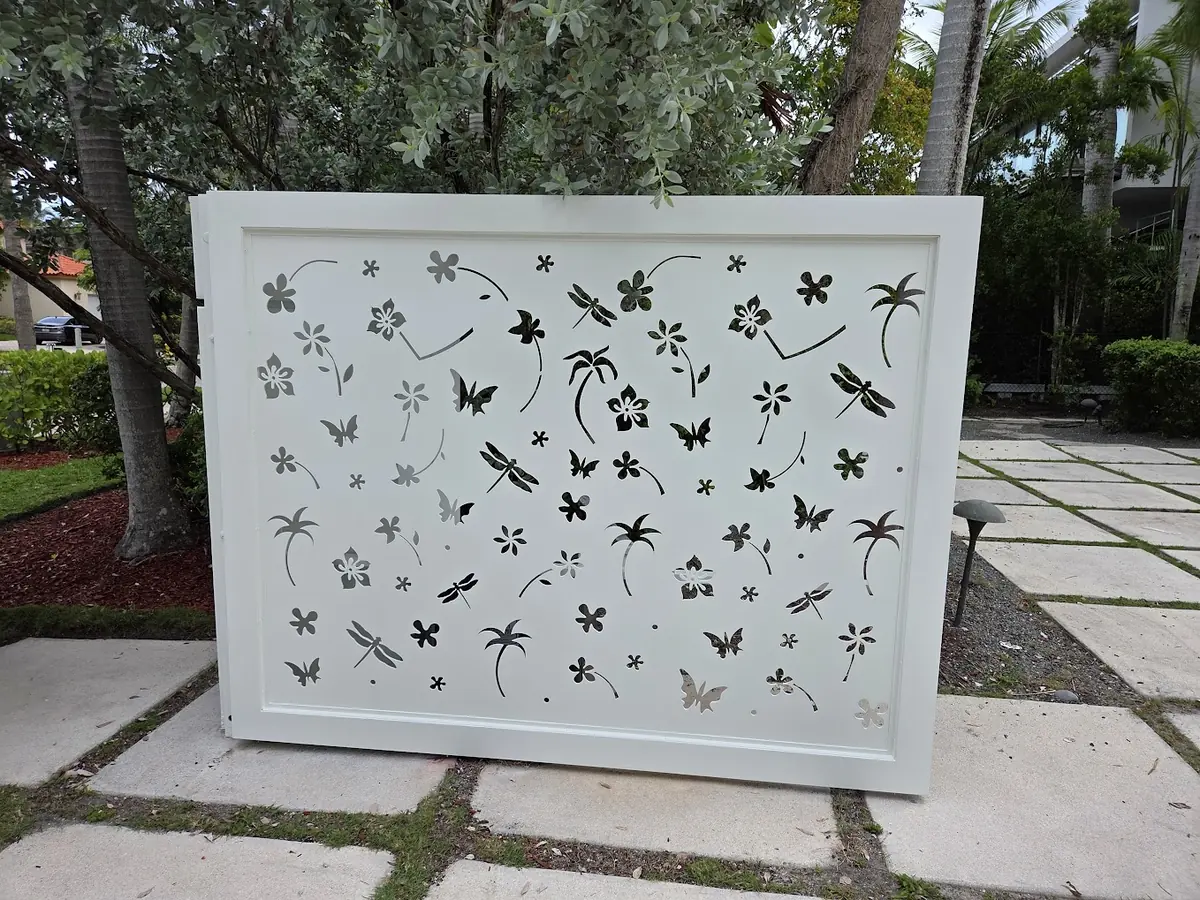 Decorative aluminum screen